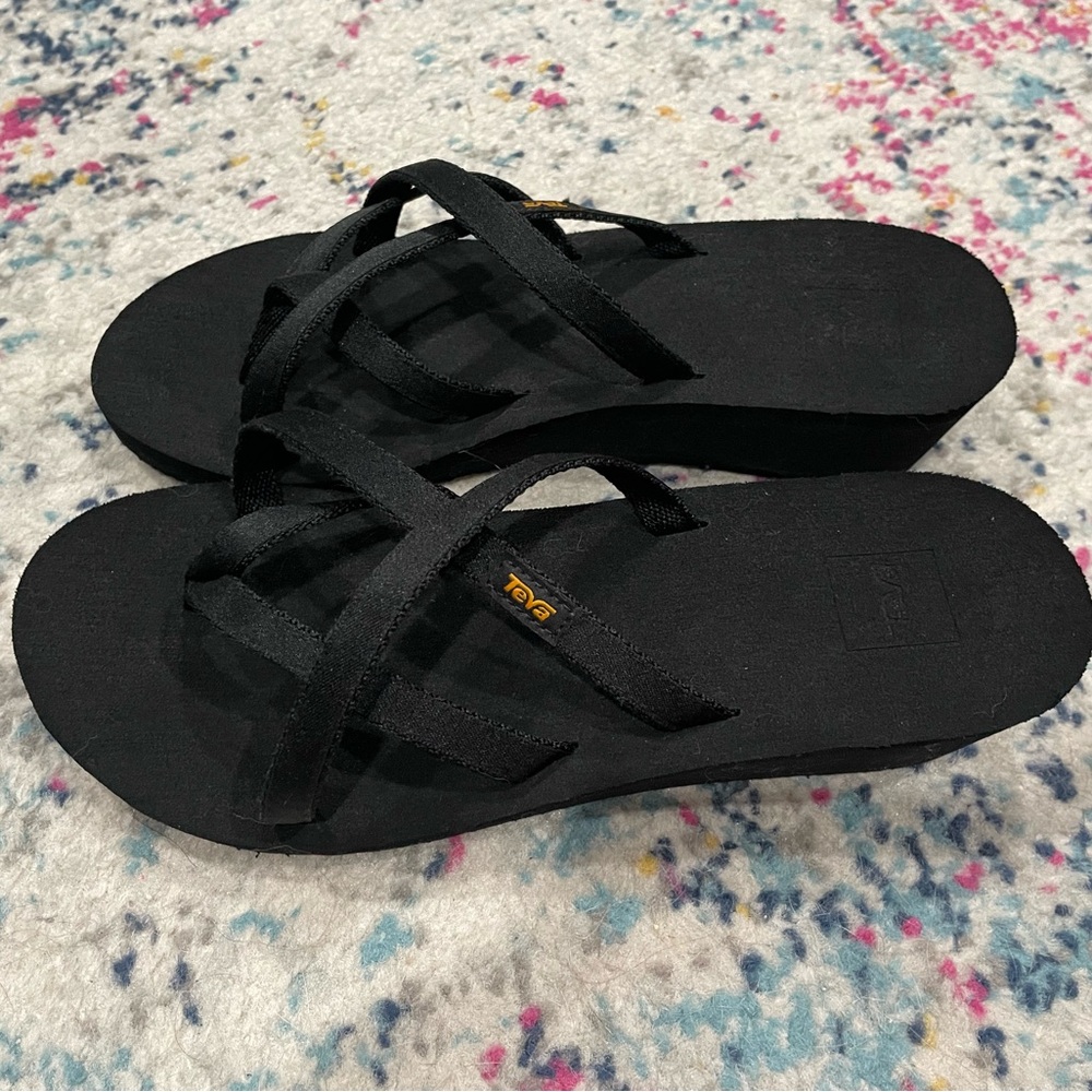 NWOT Teva Black Sandals Minimalist Design Sz 10